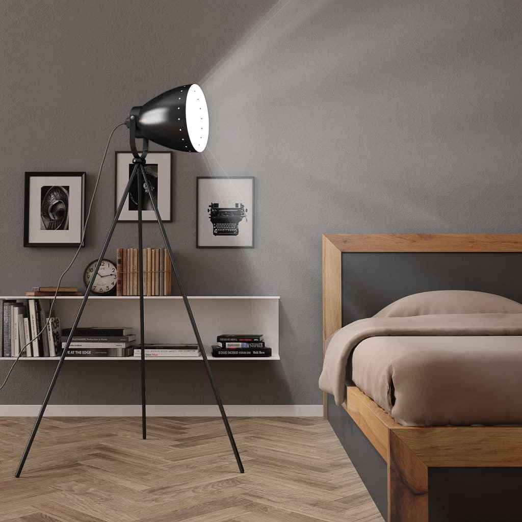 Black Metal Tripod Floor Lamp E27